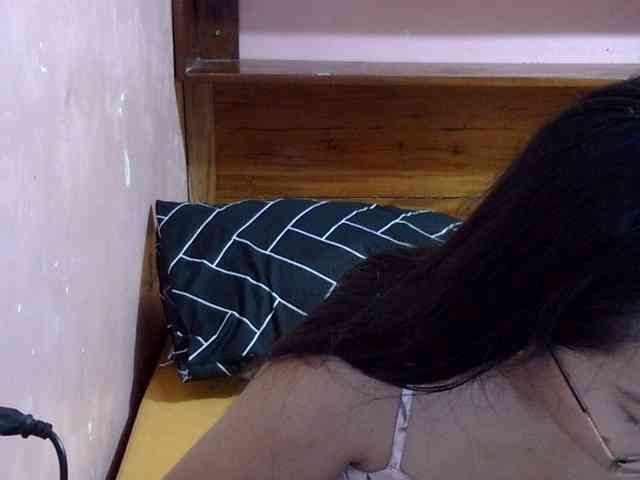 MystiqueMiss webcam