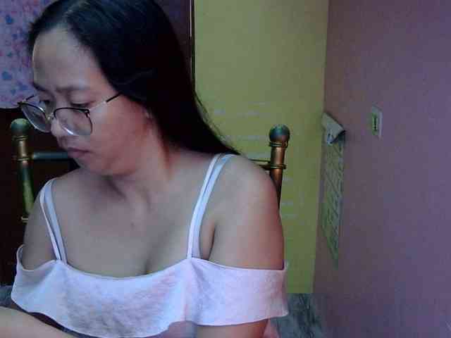 MystiqueMiss webcam