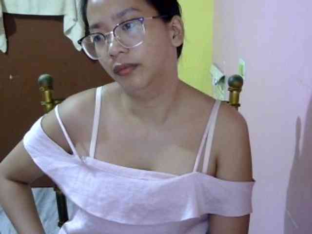 MystiqueMiss webcam