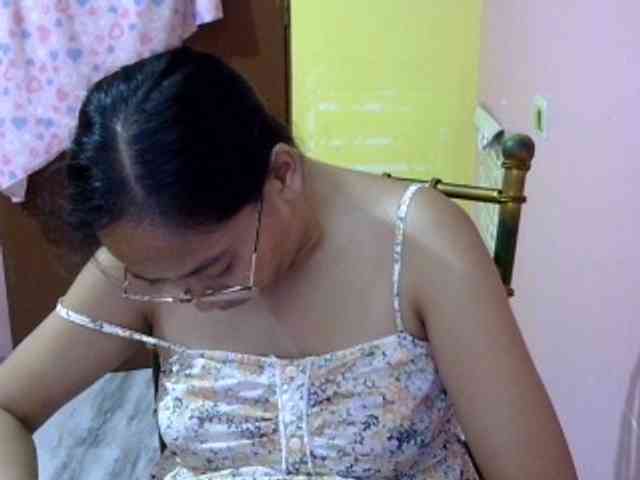 MystiqueMiss webcam