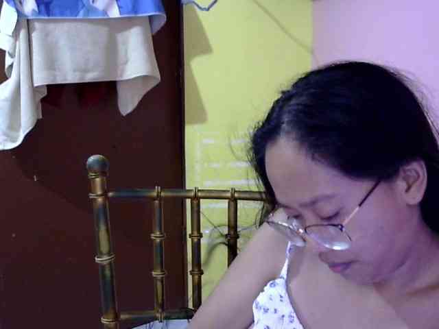 MystiqueMiss webcam