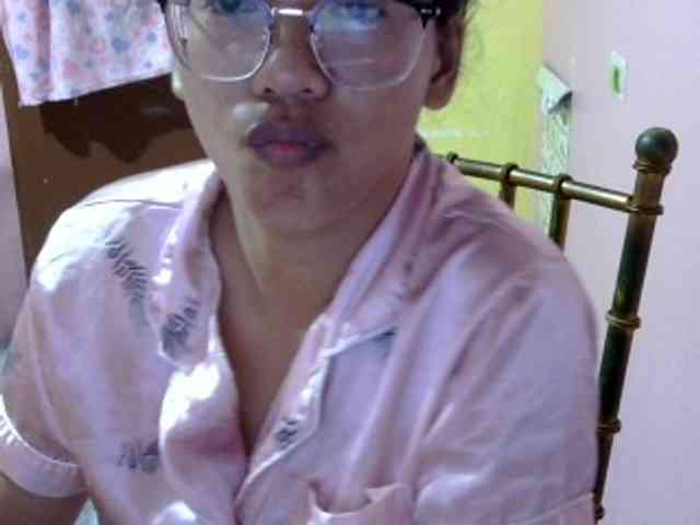 MystiqueMiss webcam