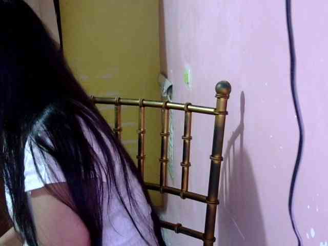 MystiqueMiss webcam