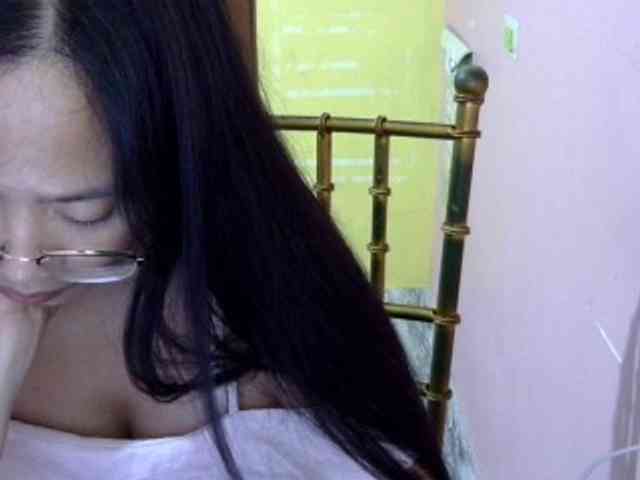 MystiqueMiss webcam