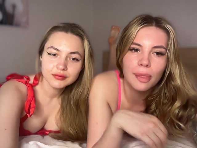 VelvetTwins