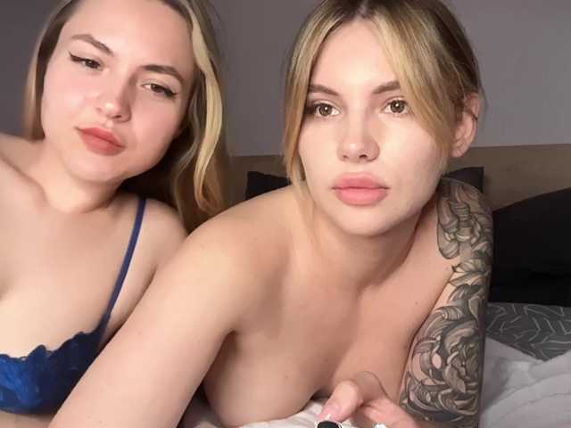 go to chat with VelvetTwins