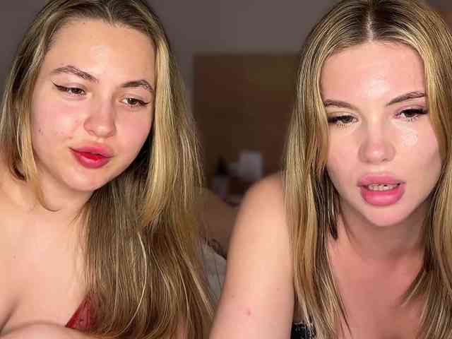 VelvetTwins