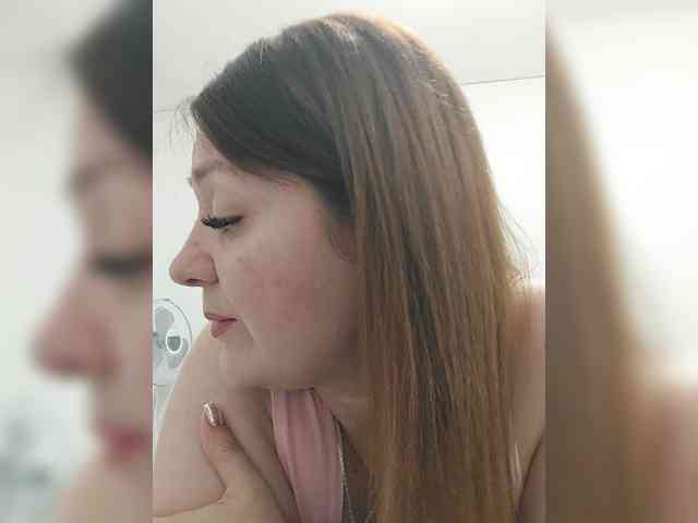 LillyJosepha webcam