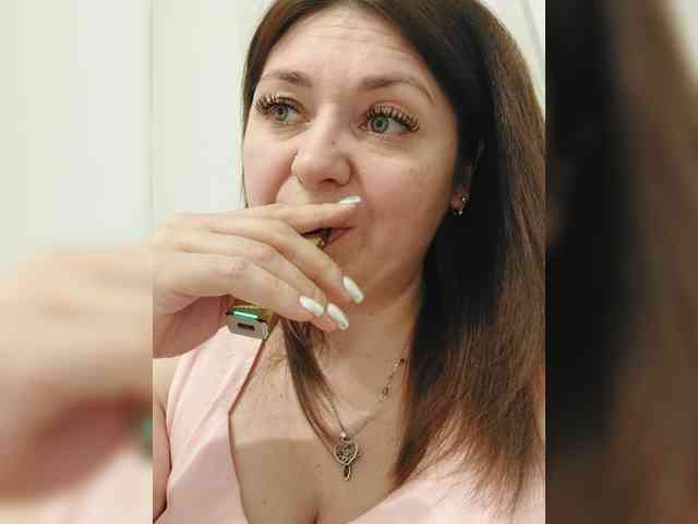 LillyJosepha webcam