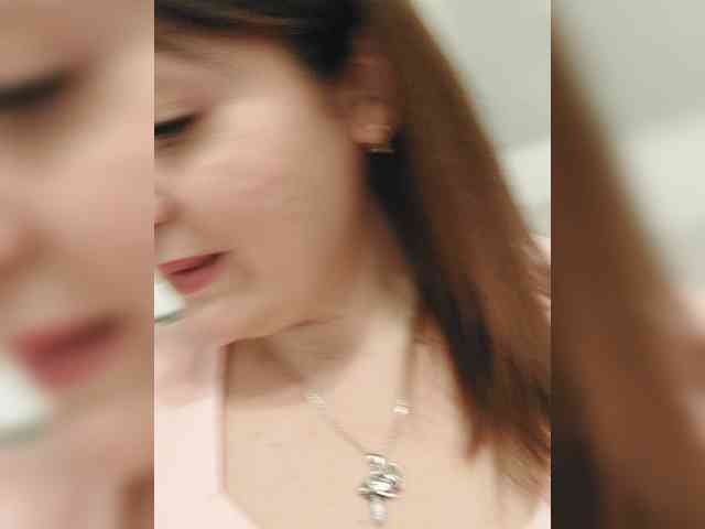 LillyJosepha webcam
