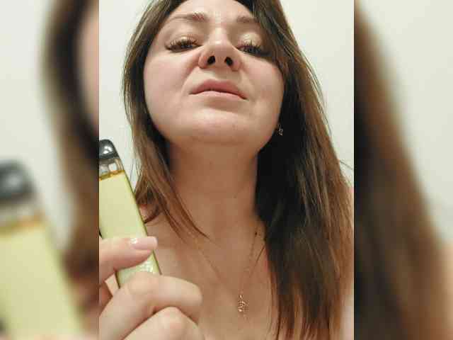 LillyJosepha webcam