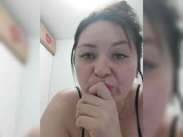 LillyJosepha webcam