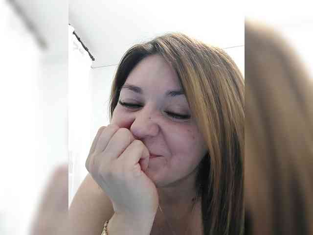 LillyJosepha webcam