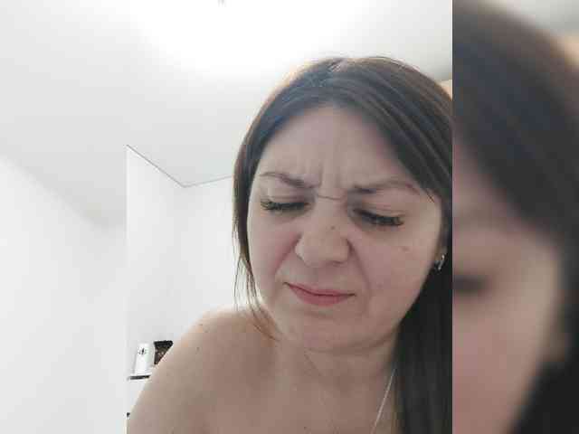 LillyJosepha webcam