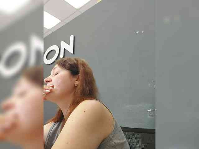LillyJosepha webcam