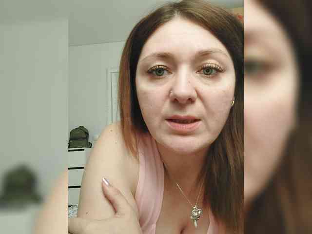 LillyJosepha webcam