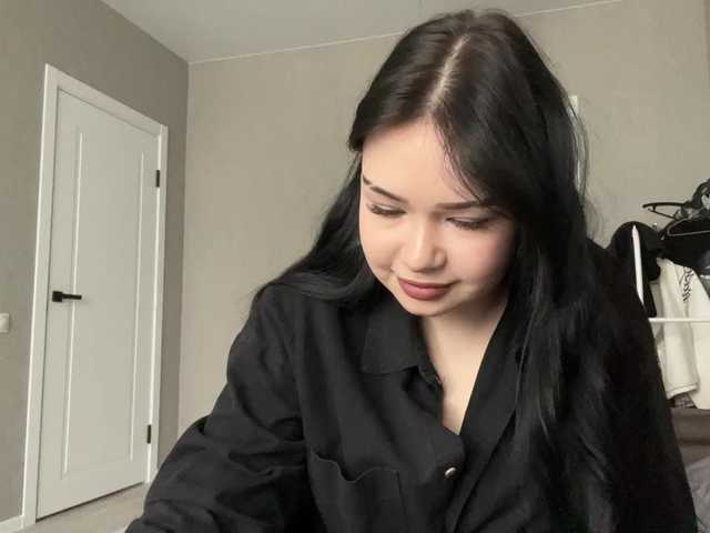 MiaAsterr's BongaCams show and profile