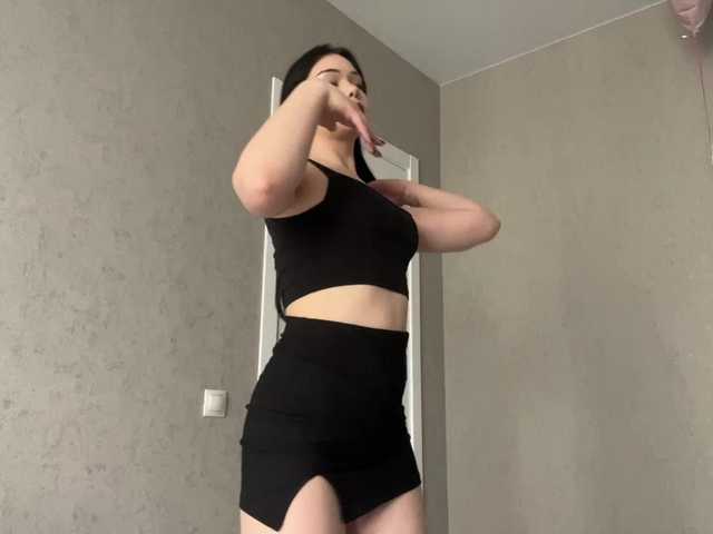 MiaAsterr's BongaCams show and profile