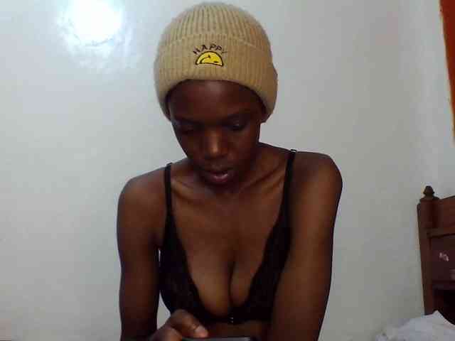 Sexxybellah6 webcam