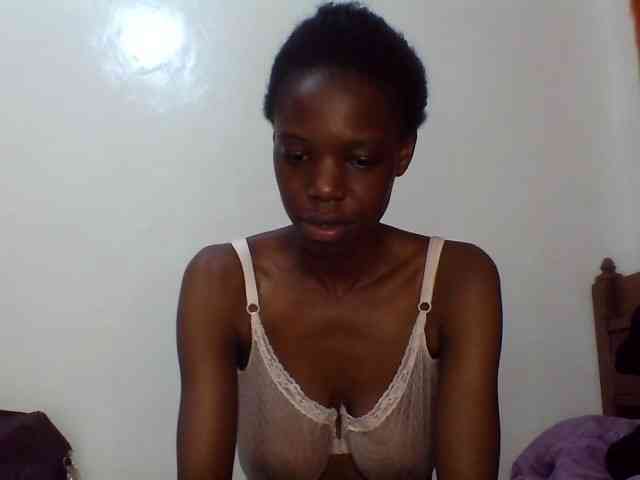 Sexxybellah6 webcam