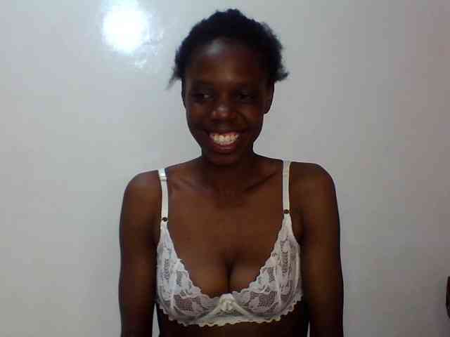 Sexxybellah6 webcam