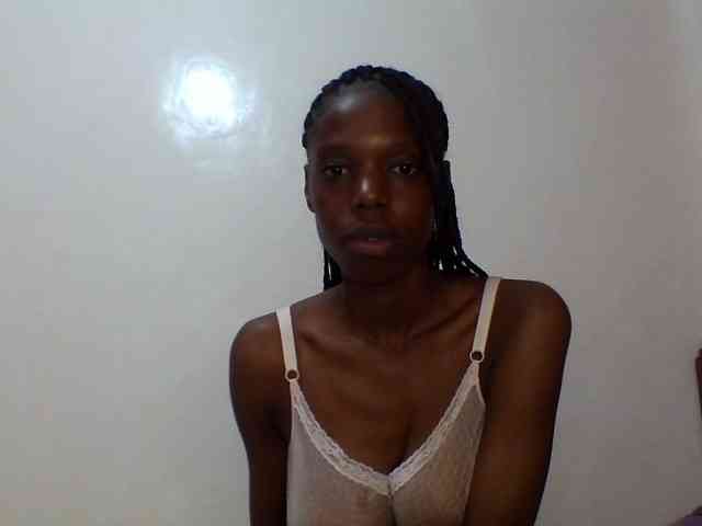 Sexxybellah6 webcam