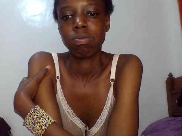 Sexxybellah6 webcam