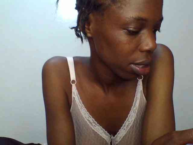 Sexxybellah6 webcam