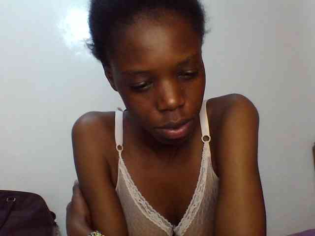 Sexxybellah6 webcam