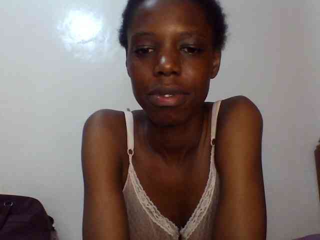 Sexxybellah6 webcam