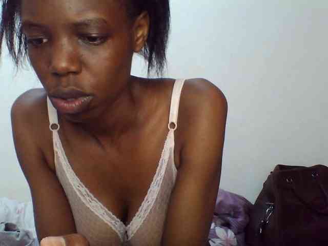 Sexxybellah6 webcam
