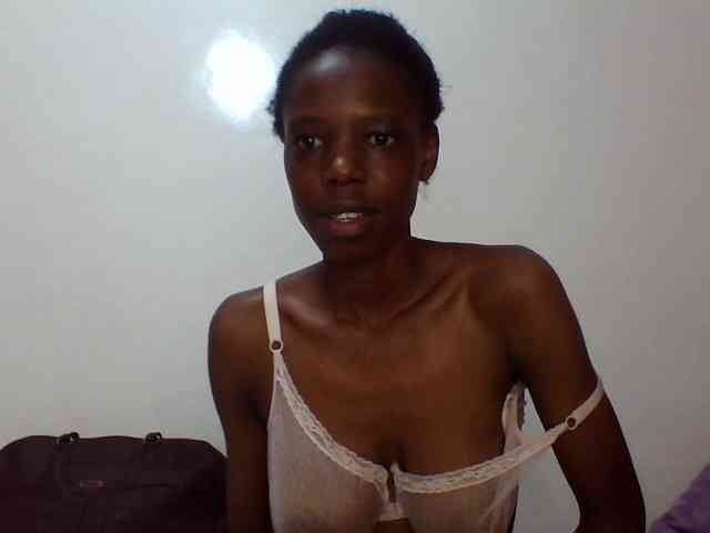 Sexxybellah6 webcam