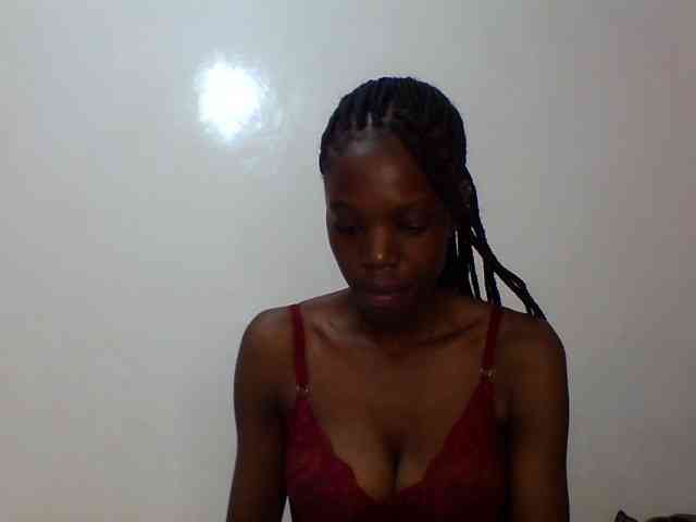Sexxybellah6 webcam