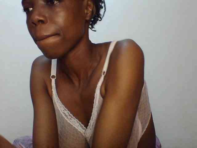 Sexxybellah6 webcam