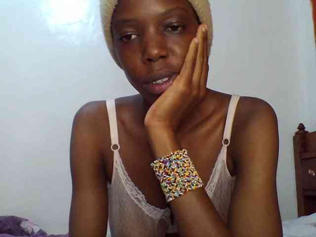 Sexxybellah6 webcam