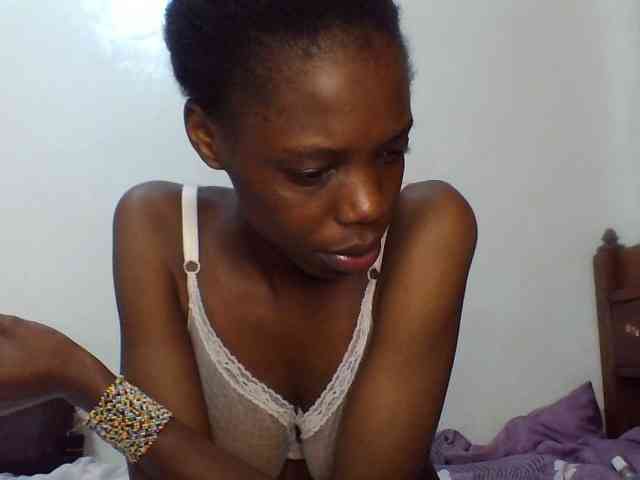 Sexxybellah6 webcam