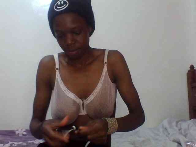 Sexxybellah6 webcam