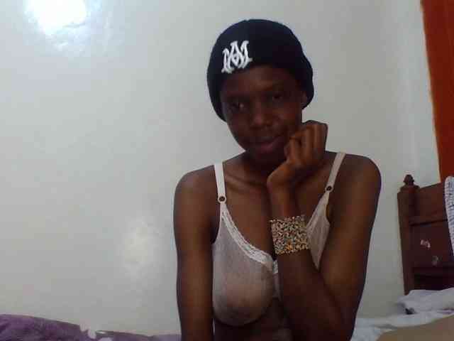 Sexxybellah6 webcam
