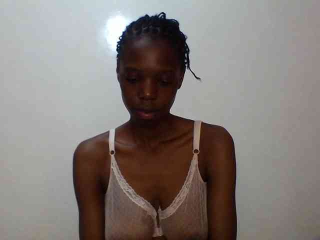 Sexxybellah6 webcam