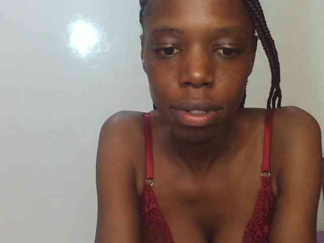 Sexxybellah6 webcam