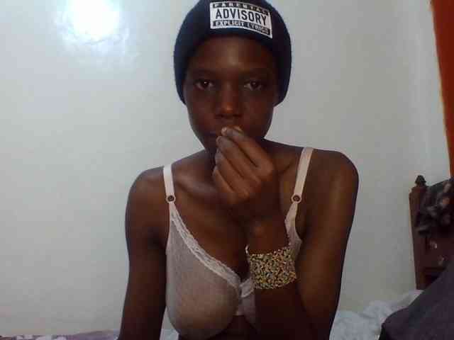 Sexxybellah6 webcam