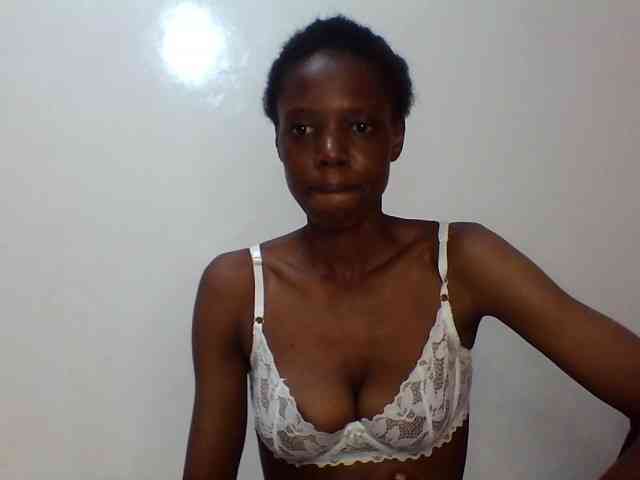 Sexxybellah6 webcam