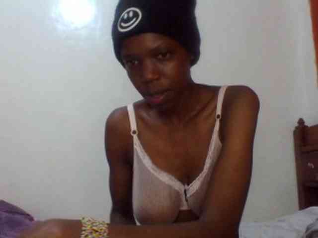 Sexxybellah6 webcam