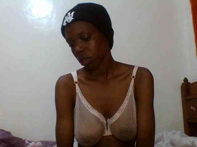 Sexxybellah6 webcam