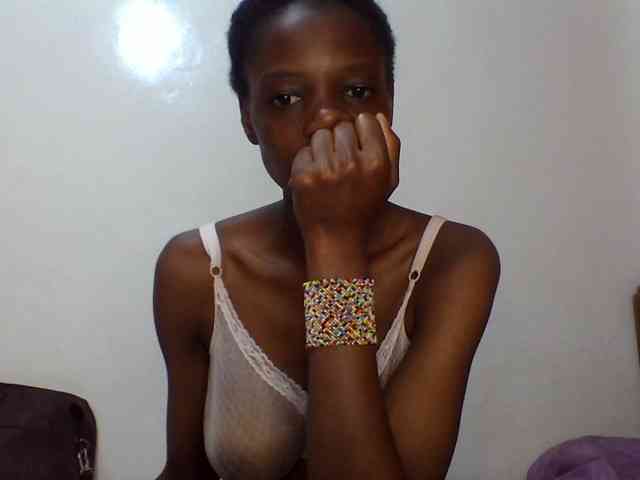 Sexxybellah6 webcam