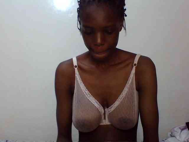 Sexxybellah6 webcam