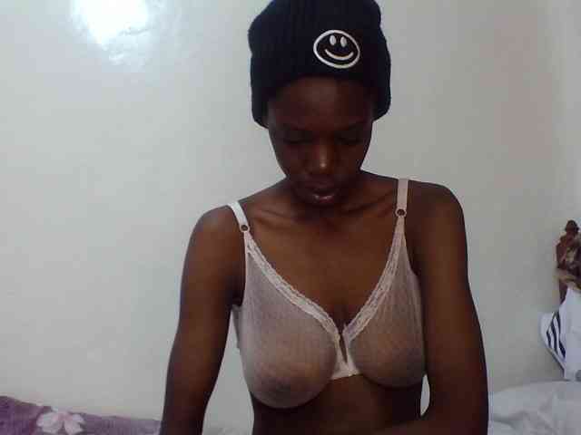 Sexxybellah6 webcam