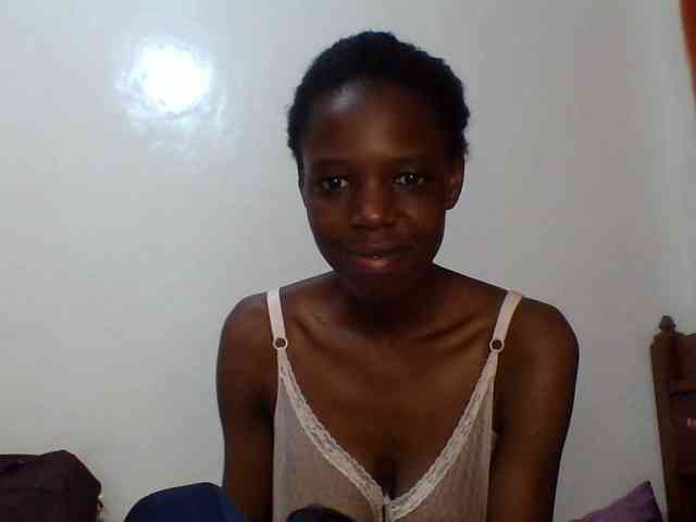Sexxybellah6 webcam
