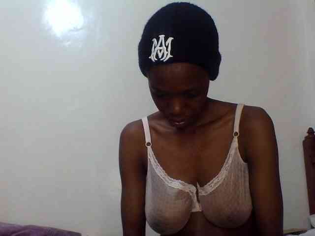 Sexxybellah6 webcam