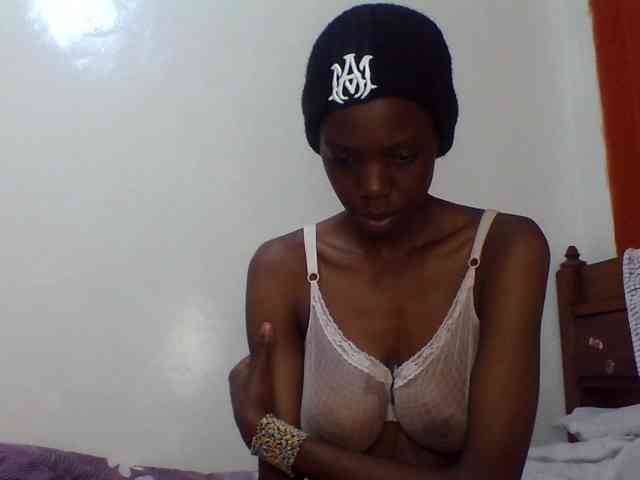 Sexxybellah6 webcam